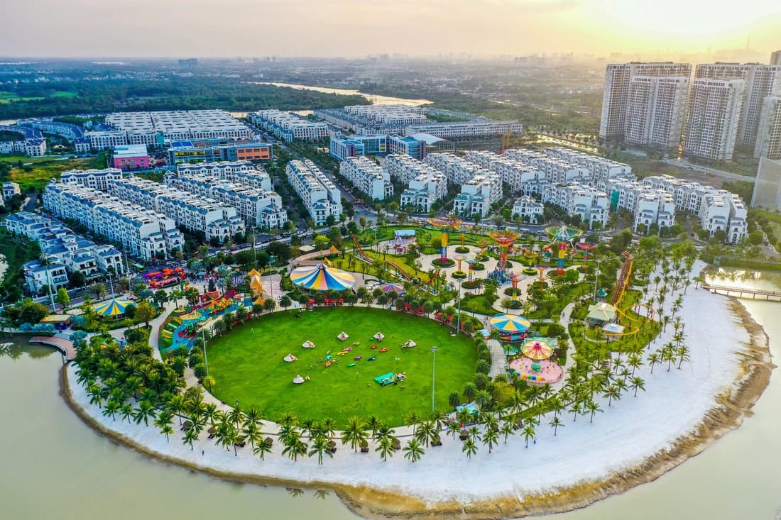 So Sánh Vinhomes Sài Gòn Park và Vinhomes Grand Park