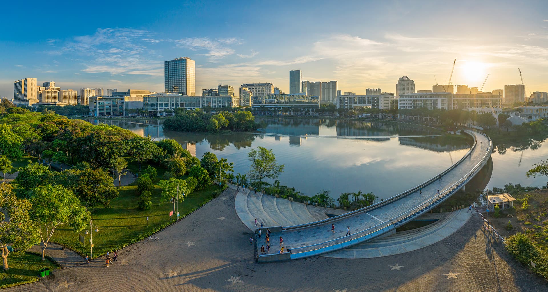 So Sánh Vinhomes Sài Gòn Park Và Phú Mỹ Hưng - Mỗi Nơi Phù Hợp Với Ai?